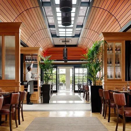 Ballygarry Estate & 特拉利