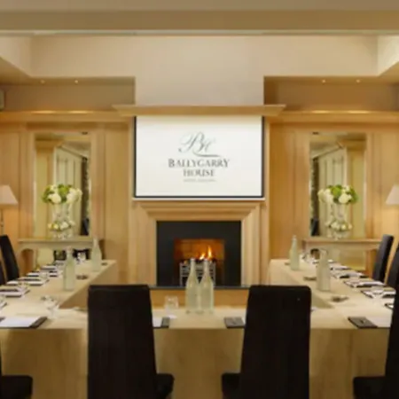 Ballygarry Estate & トラリー