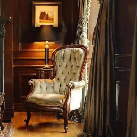 Otel Ballygarry Estate & 4*