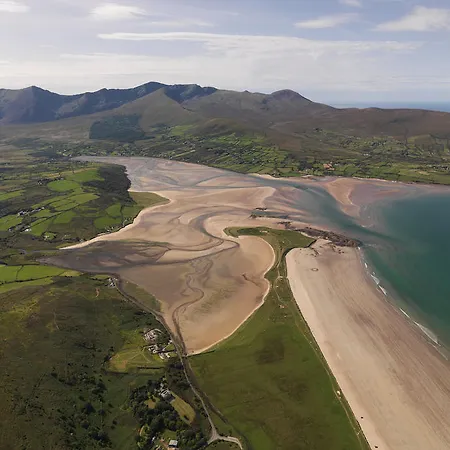 Ballygarry Estate & فندق