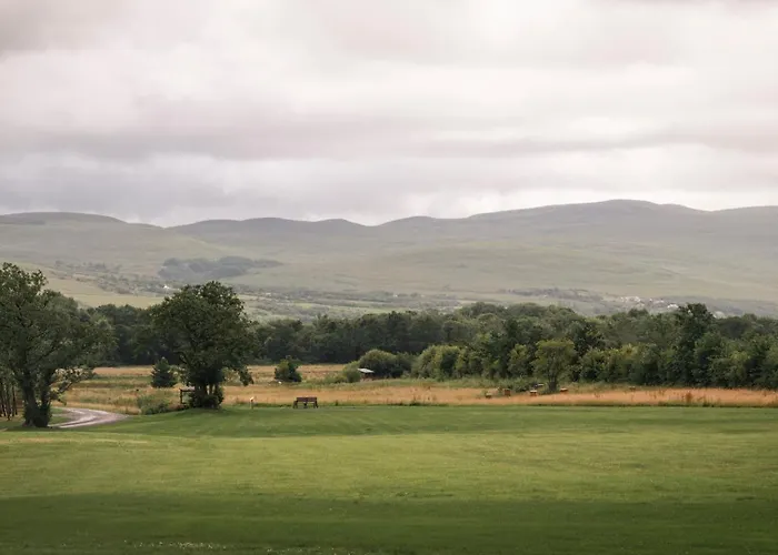 Ballygarry Estate & 特拉利